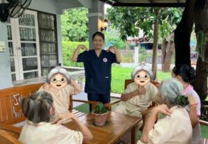 บ้านแสนรัก เฮลท์แคร์ การดูแลผู้สูงอายุหรือผู้มีภาวะพึ่งพิง